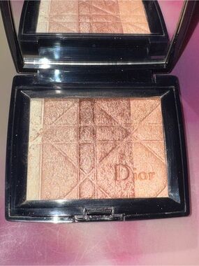 Dior Amber Diamond Highlighter 002